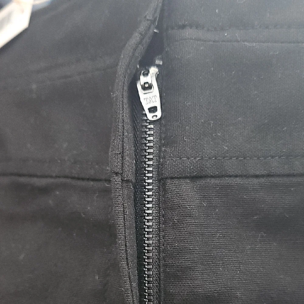 Rebecca Taylor Black High Waist Scalloped Shorts.. #390 - Picture 9 of 13